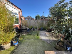 Photo 19- click for photo gallery